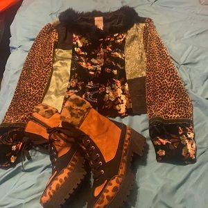 Vintage cheetah/ color block velvet jacket medium fur trim